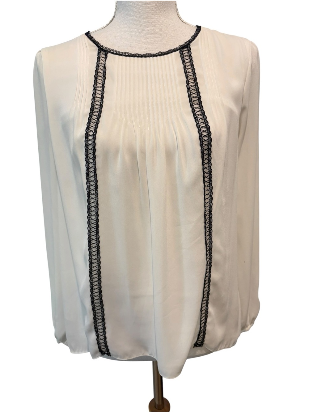 White House Black Market White Layered Peasant Blouse.  Size 2P